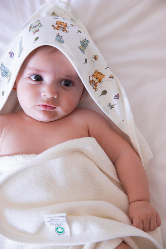 Organic Hooded Bath Towel- Sweetheart Picnics