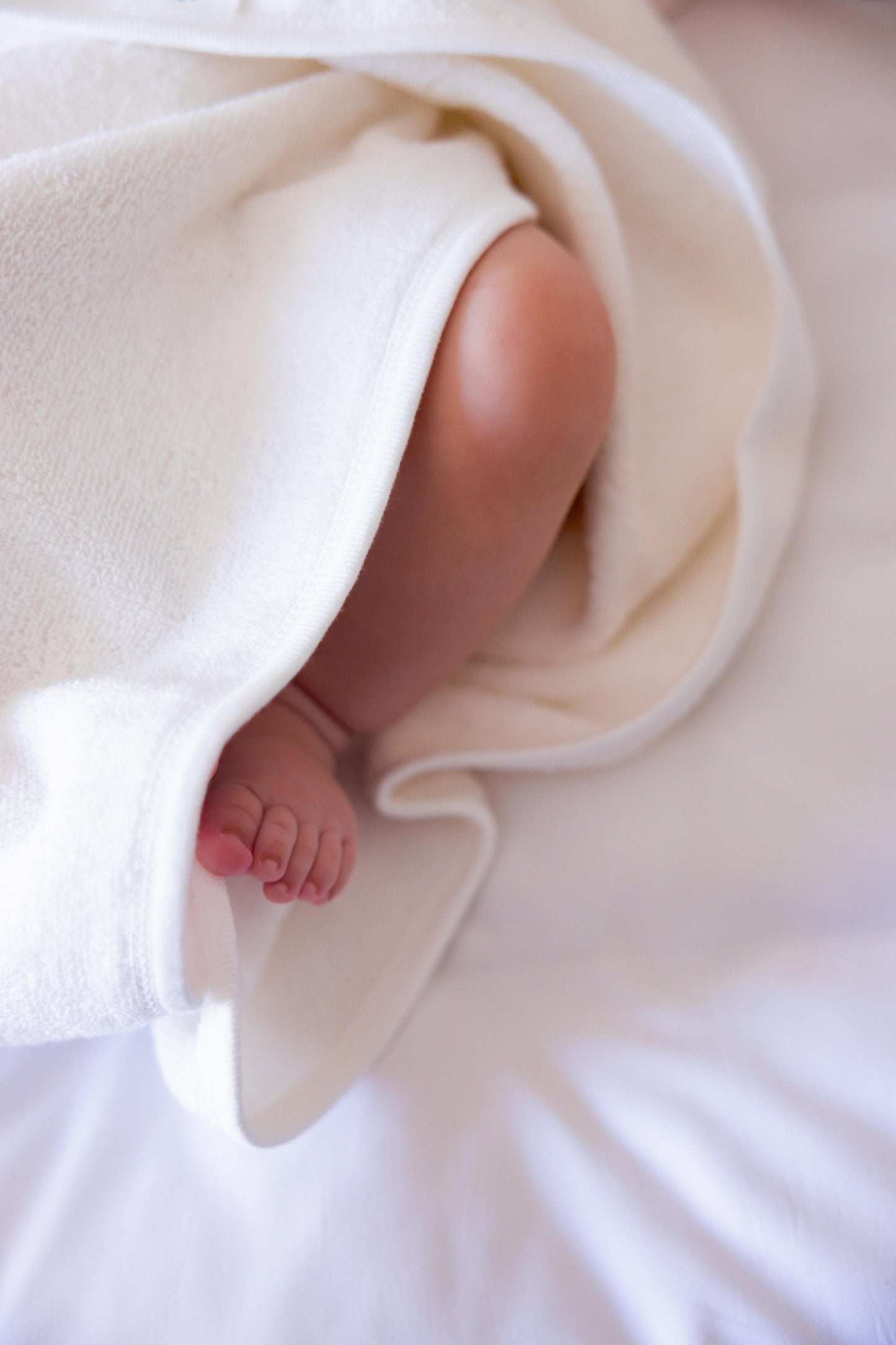 Organic Hooded Bath Towel- Sweetheart Picnics