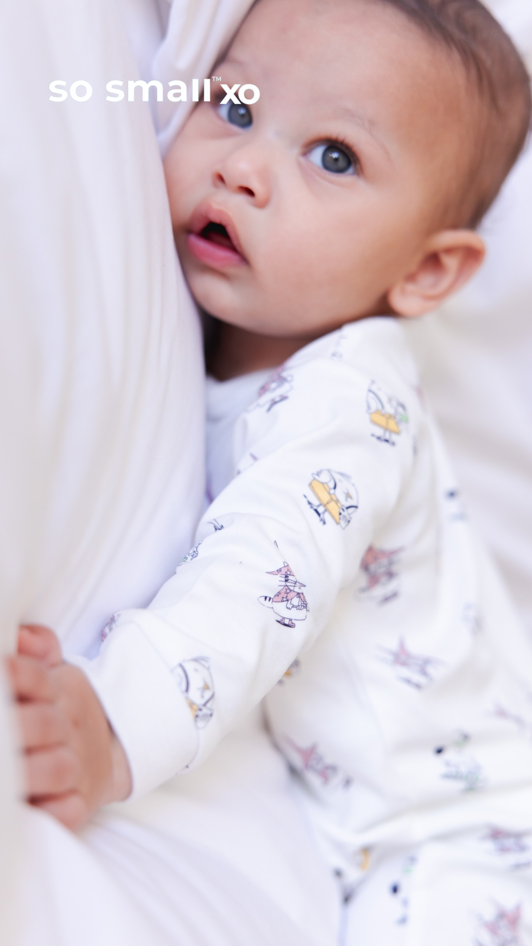 سالوبت so small xo بسوستة وأرجل مفتوحة من القطن العضوي الفاخر- تصميم كرنفال