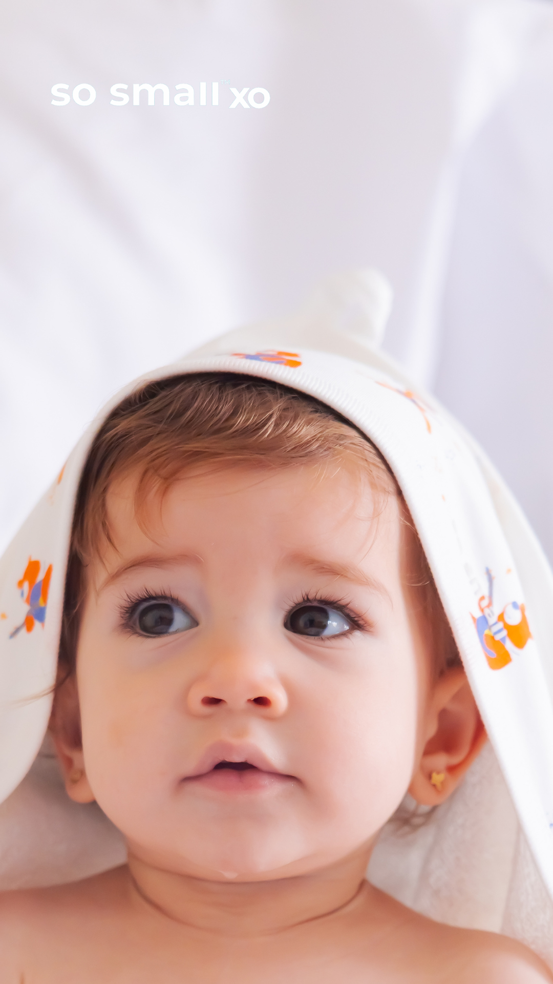 منشفة بغطاء رأس so small xo من القطن المصري الفاخر-  تصميم حفلة