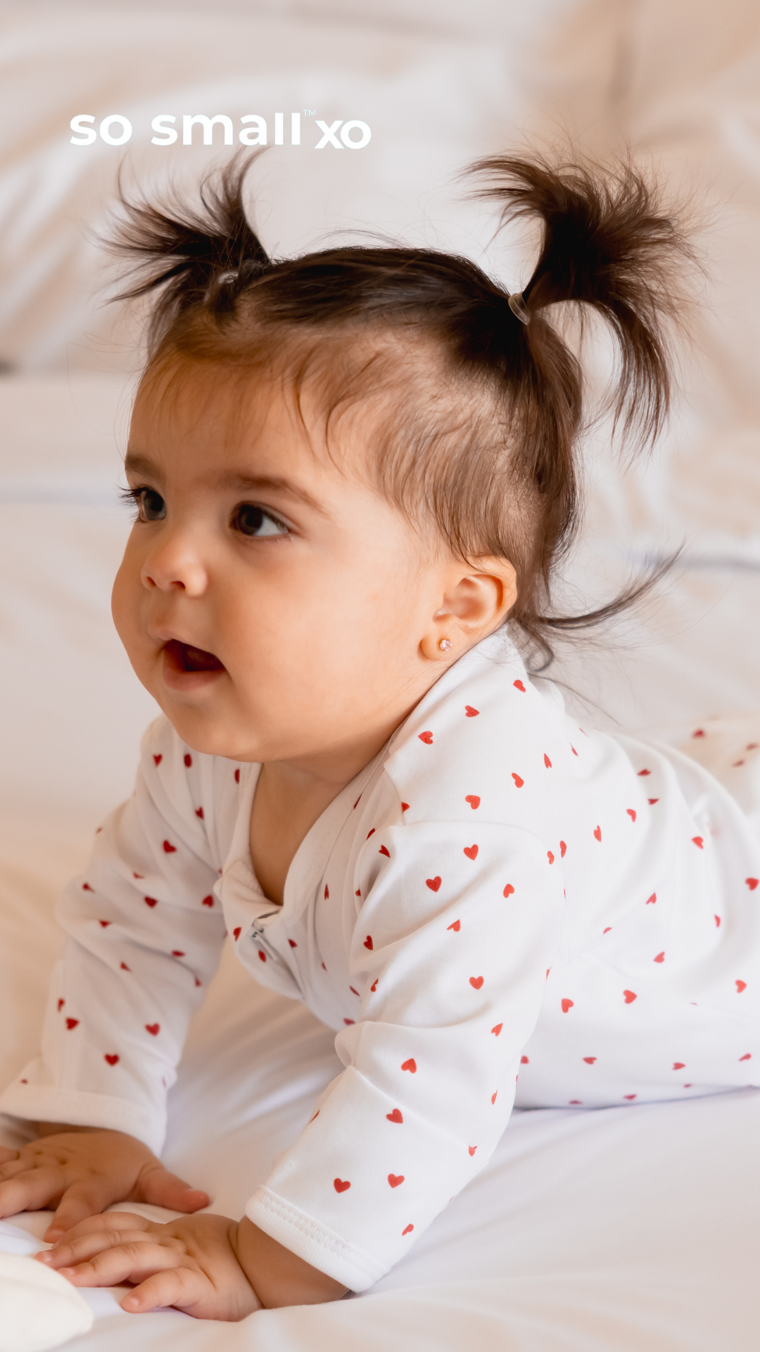 so small xo Zipper Footie- Tiny Hearts