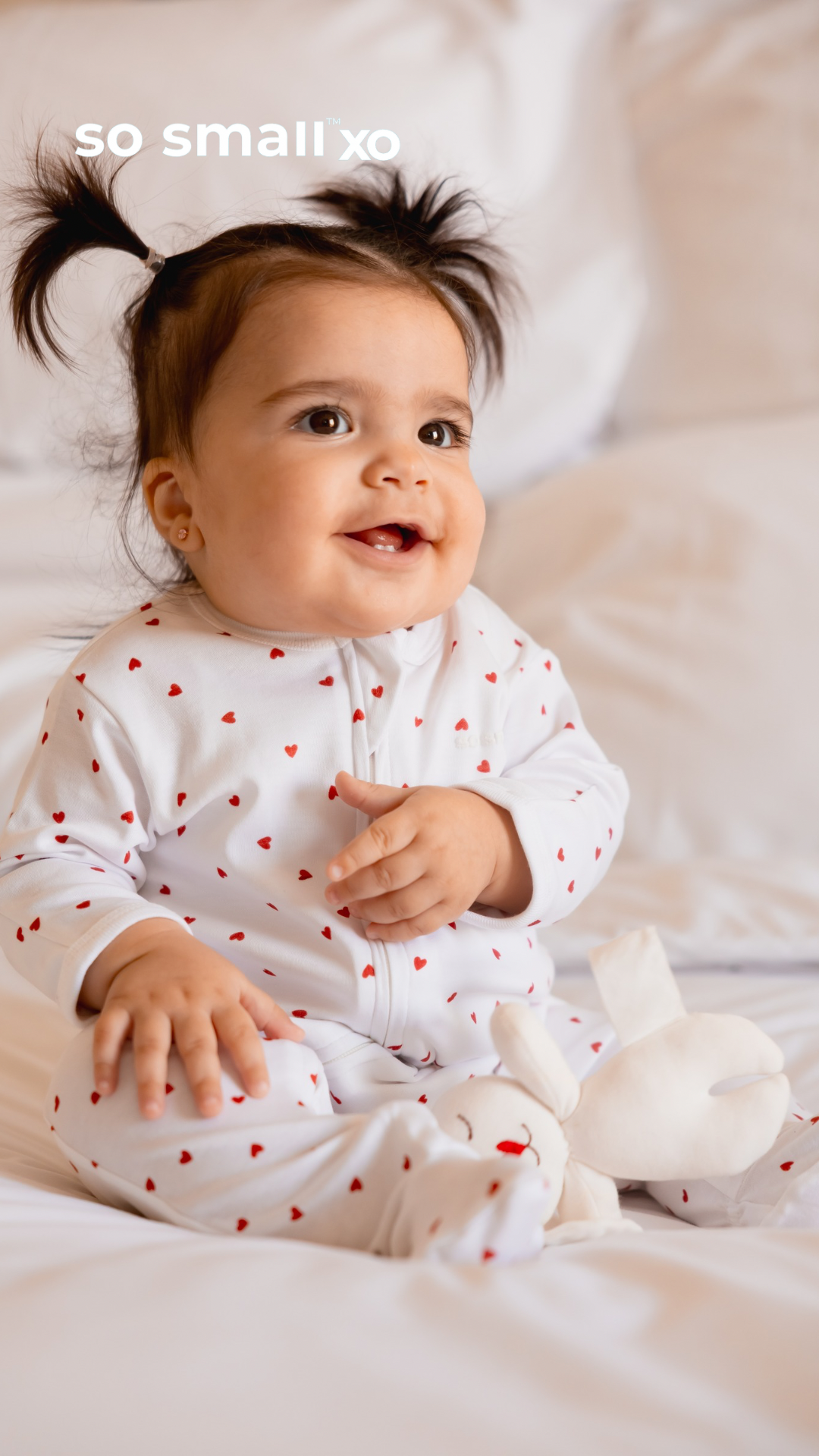 so small xo Zipper Footie- Tiny Hearts