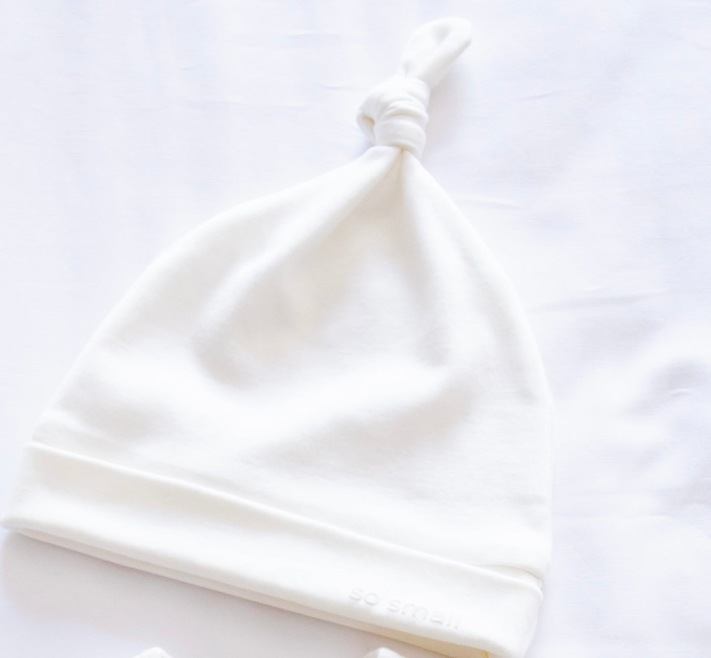 Organic Cotton Knotted Beanie-Plain Essential